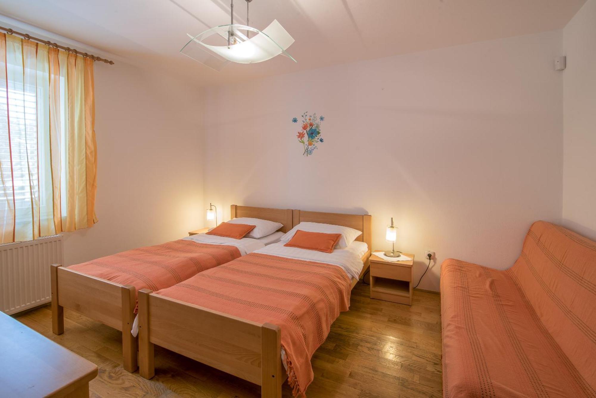 Apartments Villa Ana คิร์ก ห้อง รูปภาพ